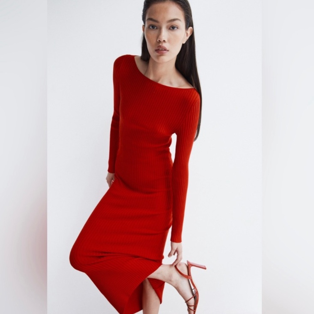 H&M Red Ribbed Long Sleeve Bodycon Midi Dress